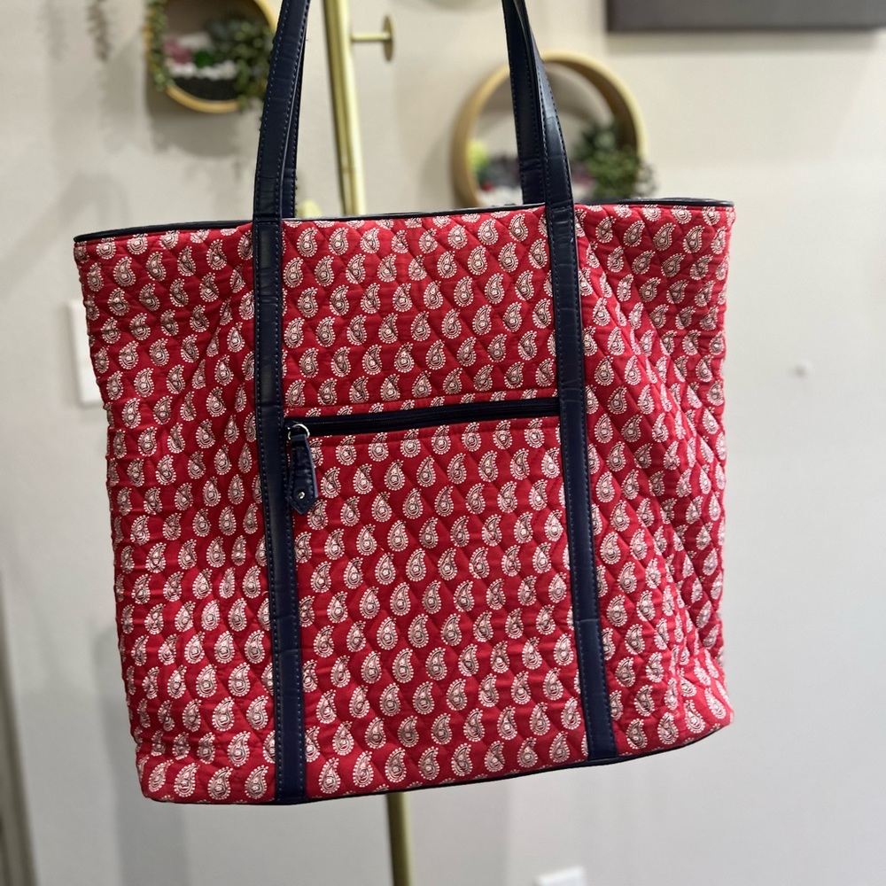 Vera Bradley Tote in red paisley